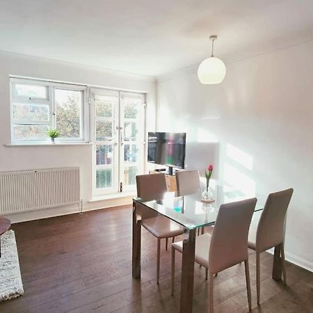 Апартаменты Aldgate Flats In E1. Лондон Экстерьер фото