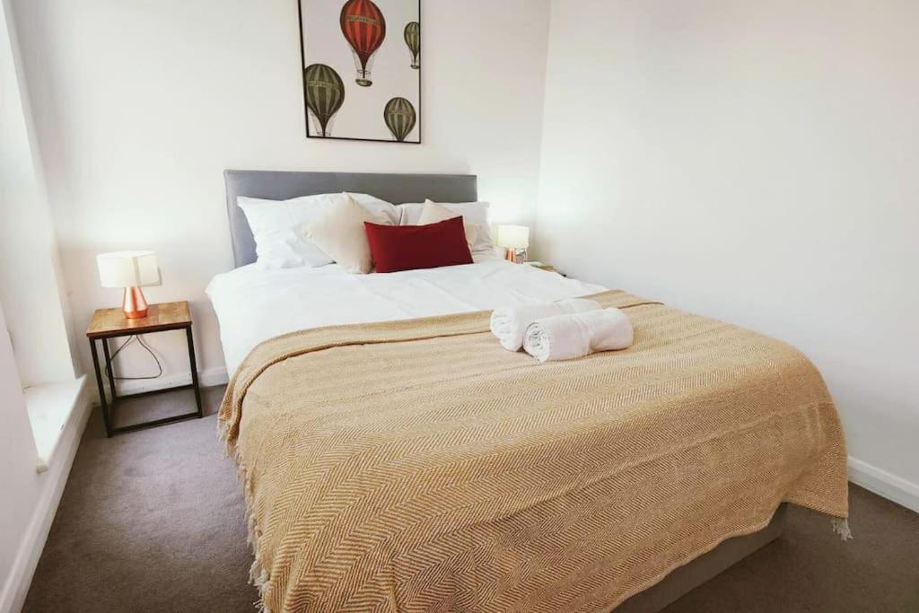Апартаменты Aldgate Flats In E1. Лондон Экстерьер фото